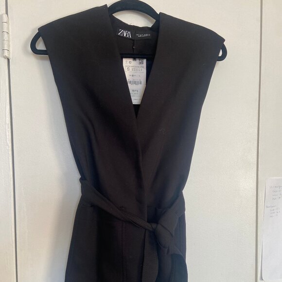 Zara Vest with padded shoulders - S - Picture 2 of 2